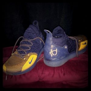 Nike KD Flyknit Lakers colorway size10